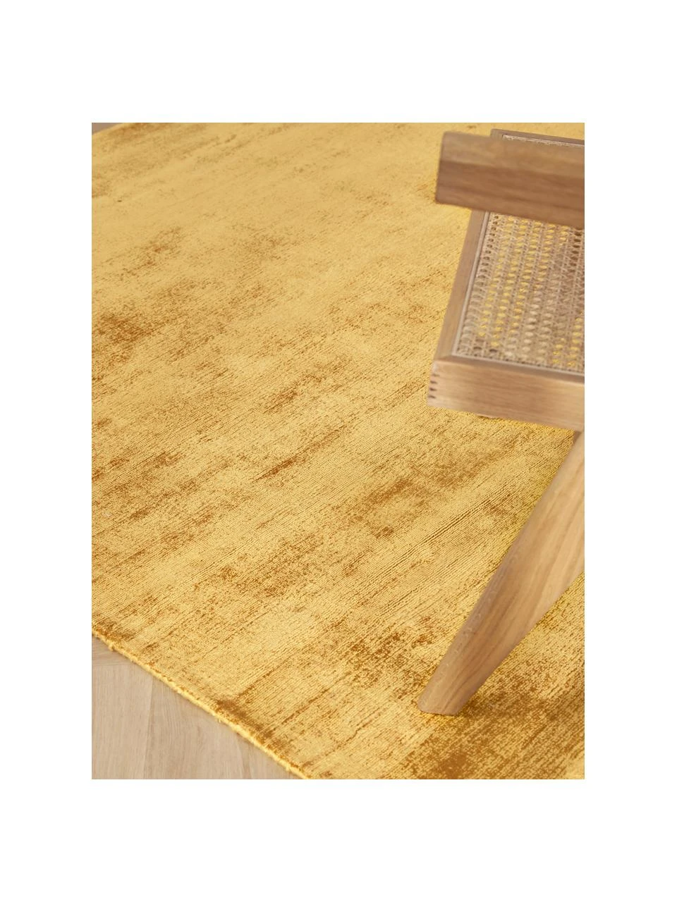 Westwing Collection Handgewebter Viskoseteppich Jane in Senfgelb, B 80 x L 150 cm (Größe XS) – Bild 2